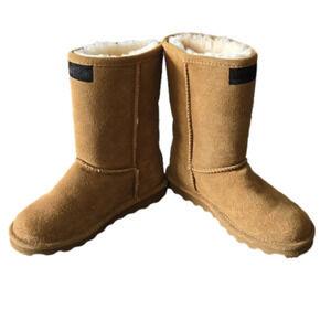 BearPaw Tan Boots Women's Size 5‎